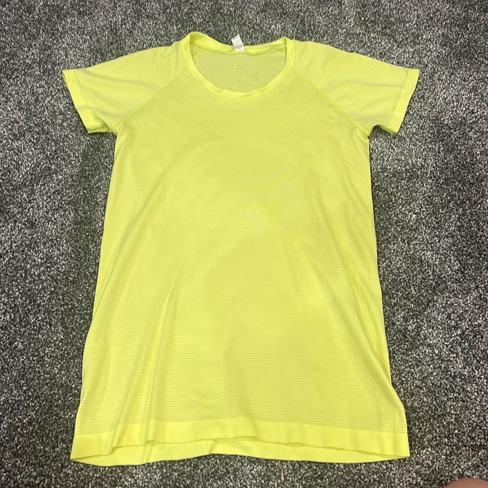 Swiftly lululemon shirt